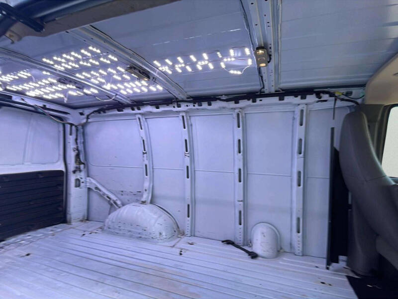 2020 Chevrolet Express 2500