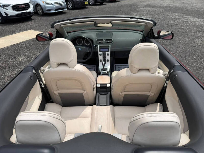 2011 Volvo C70 T5