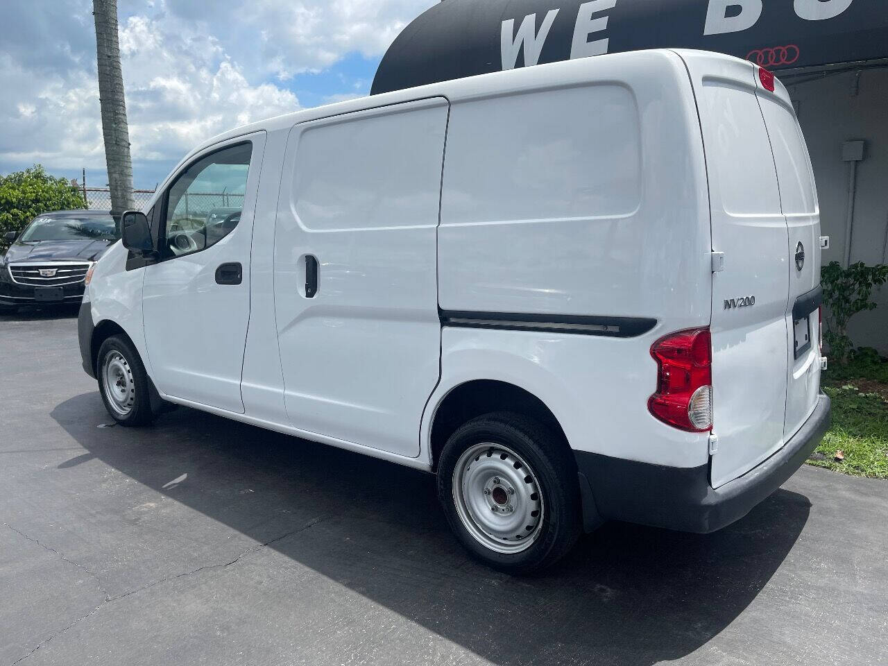 2018 Nissan NV200 Van - $18,900