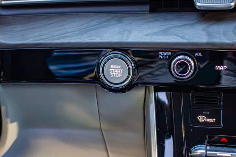 2023 Kia Carnival EX