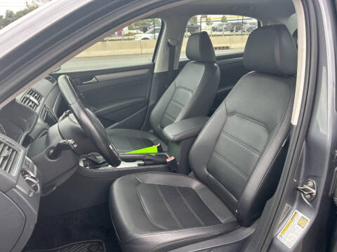 2014 Volkswagen Passat 2.0L TDI SE