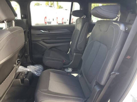 2025 Jeep Grand Cherokee L Laredo X