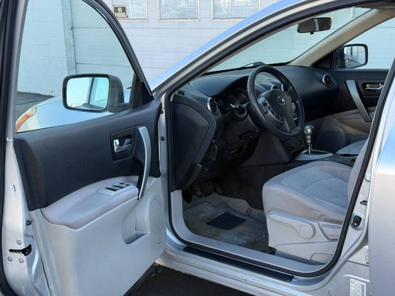 2013 Nissan Rogue S