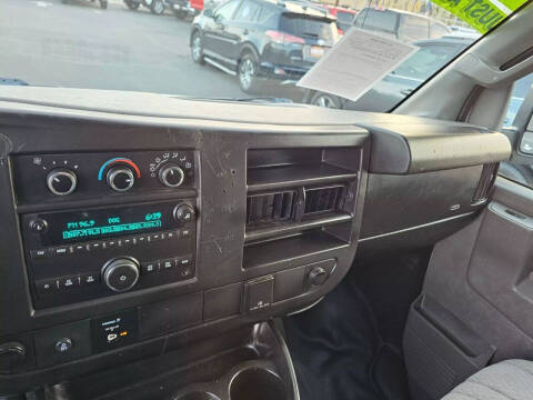 2017 Chevrolet Express 2500