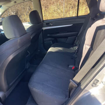 2010 Subaru Outback 2.5i Premium