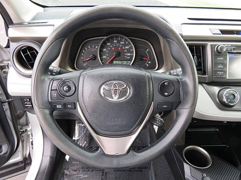 2013 Toyota RAV4 LE