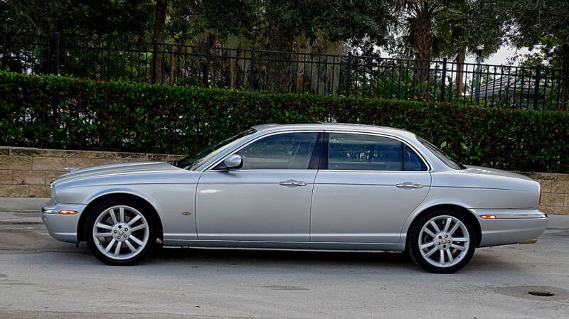 2006 Jaguar XJ Series XJ8 L's photo