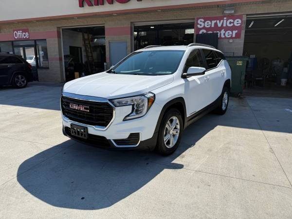 2023 GMC Terrain SLE's photo