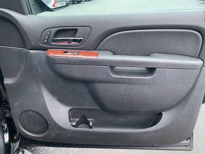 2012 Chevrolet Avalanche LTZ