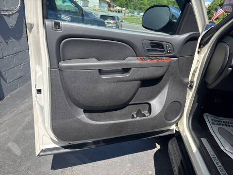 2012 Chevrolet Avalanche LTZ