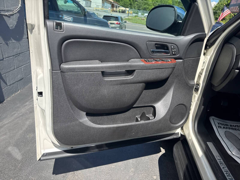 2012 Chevrolet Avalanche LTZ