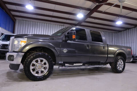 2016 Ford F-250 Super Duty for sale at SOUTHWEST AUTO CENTER INC in Houston TX