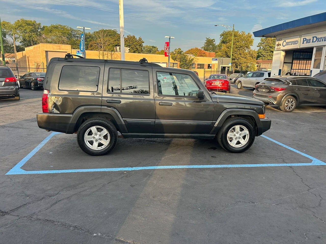 2006 Jeep Commander for sale at Chicago Auto House in Chicago, IL