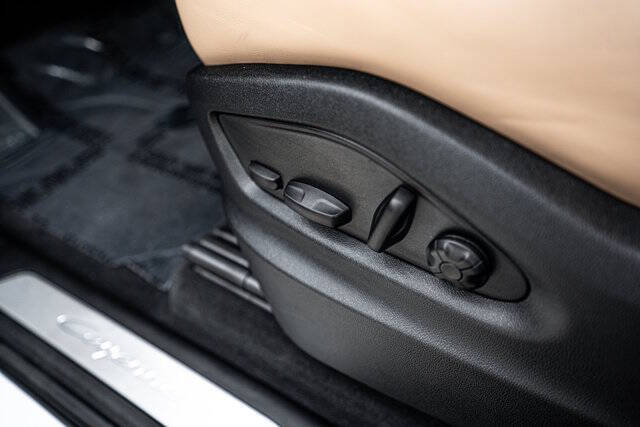 2025 Porsche Cayenne Coupe