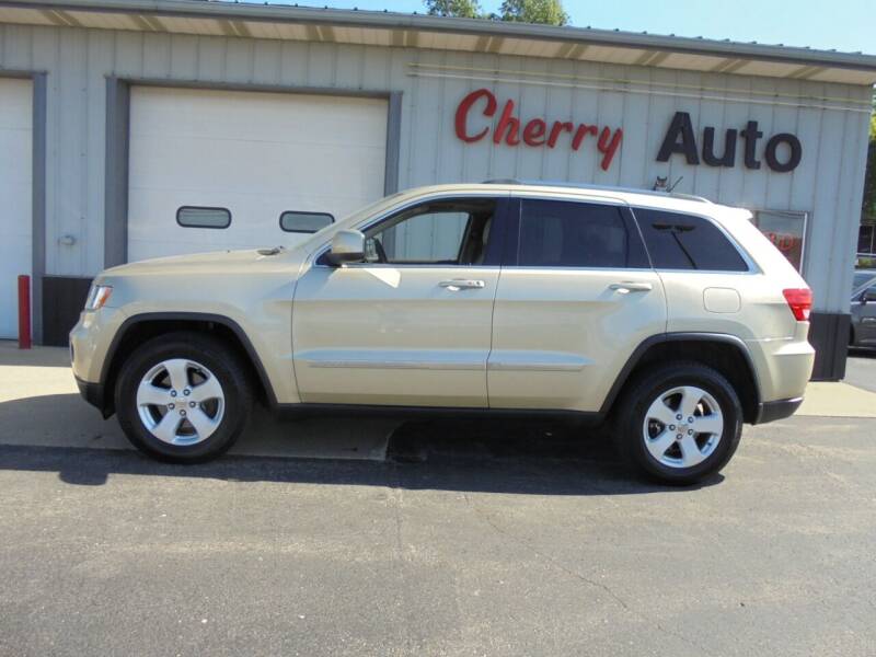 2011 Jeep Grand Cherokee for sale at CHERRY AUTO in Hartford WI