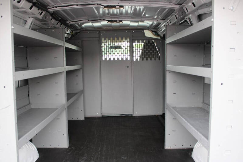 2024 Chevrolet Express 2500