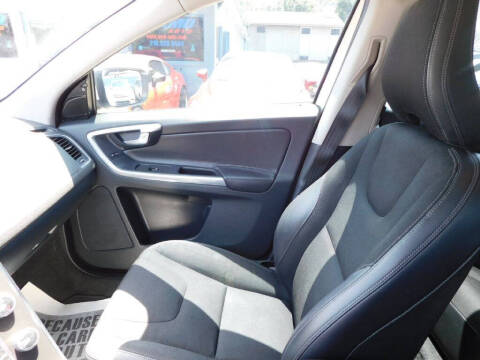 2016 Volvo XC60 T5 Drive-E