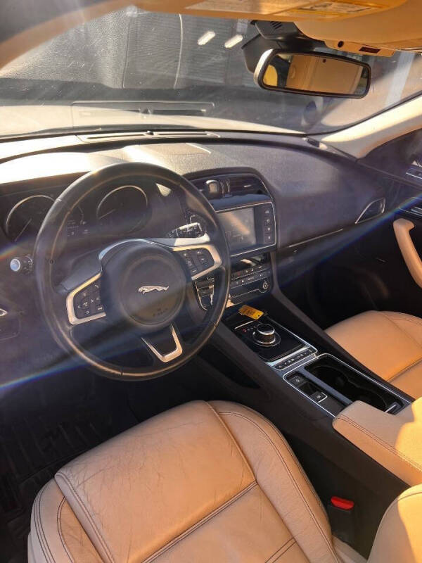 2018 Jaguar F-PACE 35t Prestige