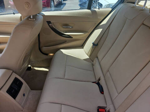 2015 BMW 3 Series 328i