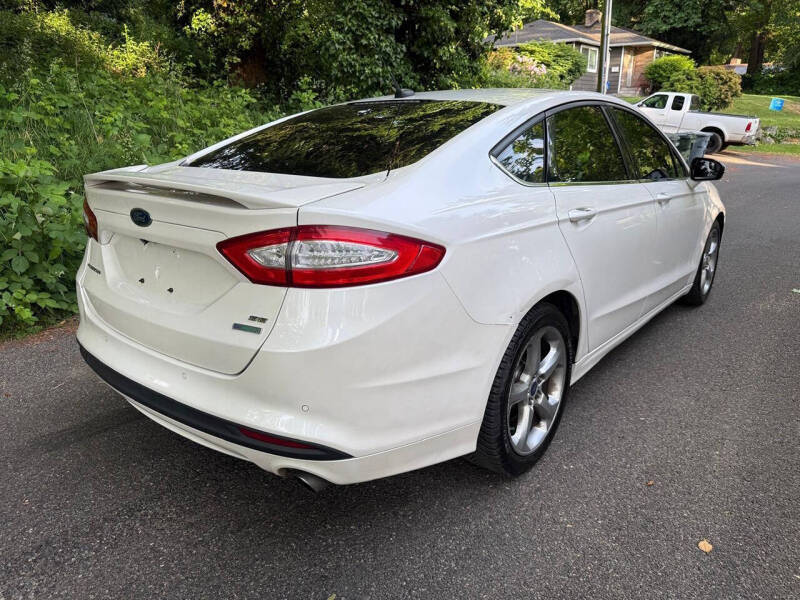 2015 Ford Fusion SE