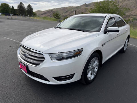 2017 Ford Taurus SEL