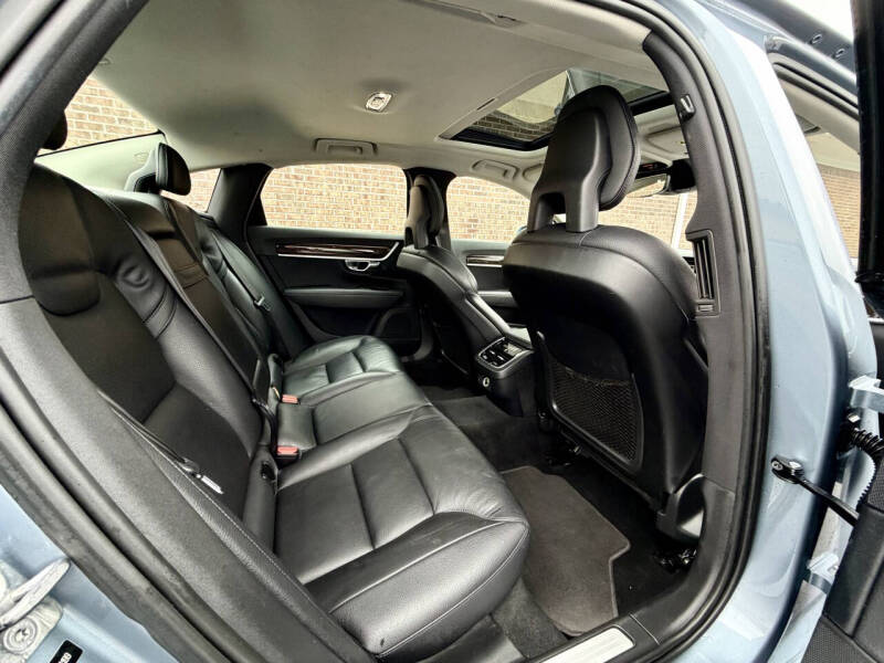 2017 Volvo S90 T5 Momentum