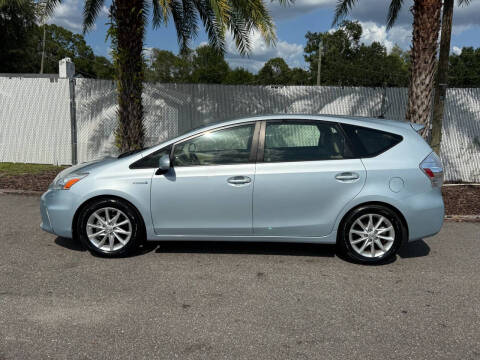 2013 Toyota Prius v Five