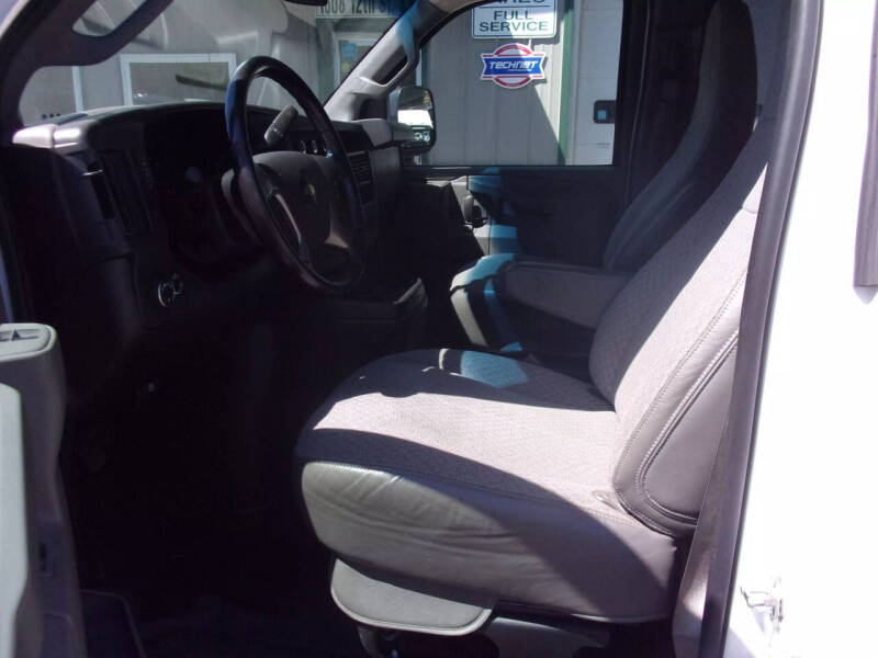 2016 Chevrolet Express LS 2500