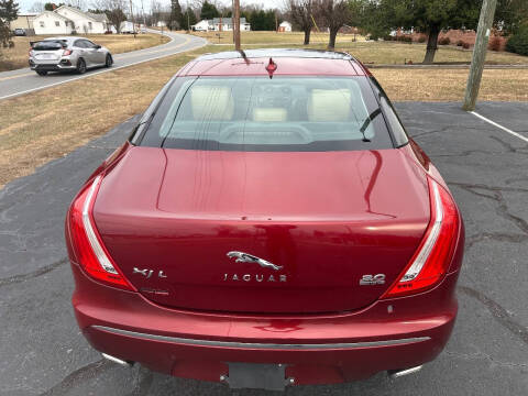 2013 Jaguar XJ-Series