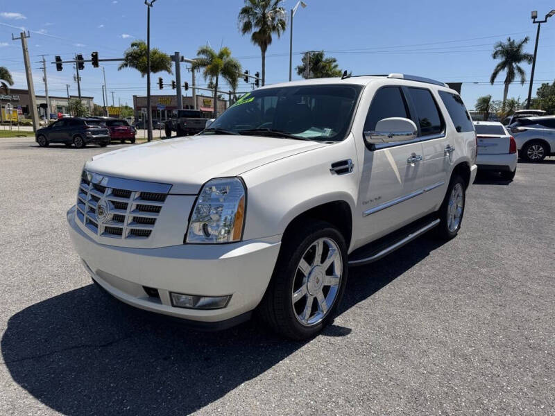 2012 Cadillac Escalade Luxury