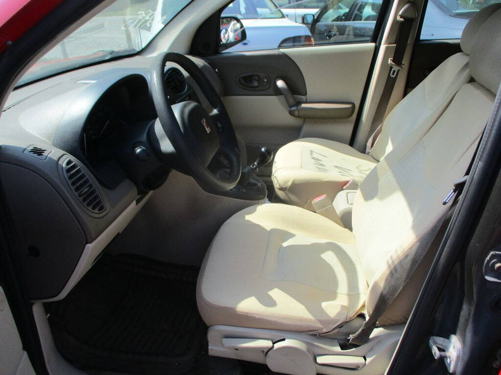 Red 2003 Saturn Vue Base Fwd 4dr SUV 9