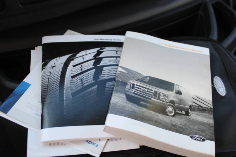 2013 Ford E-Series E-350 SD XLT