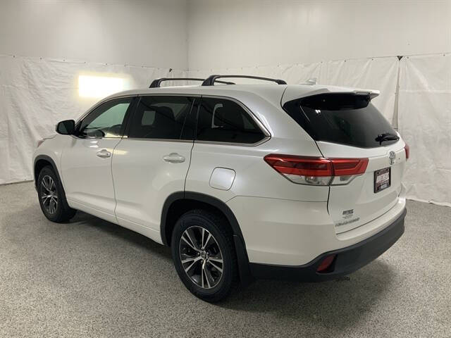 2018 Toyota Highlander LE
