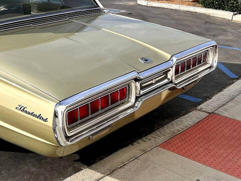 1965 Ford Thunderbird