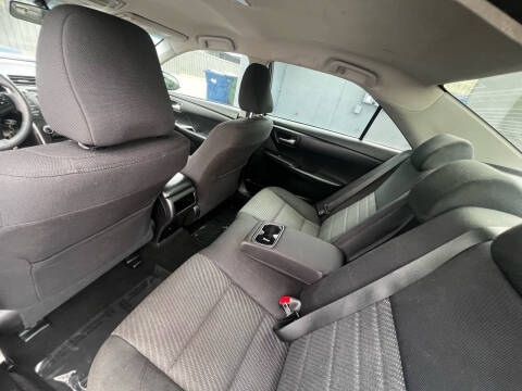 2015 Toyota Camry LE