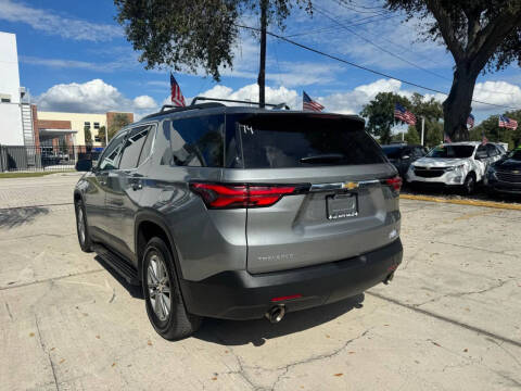 2023 Chevrolet Traverse LT Cloth