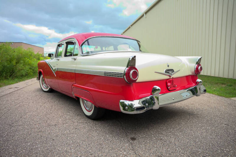 1956 Ford Fairlane