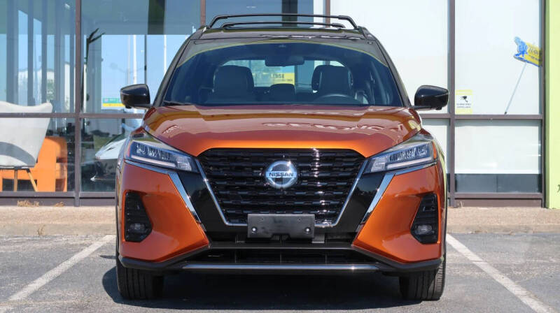 2023 Nissan Kicks SR