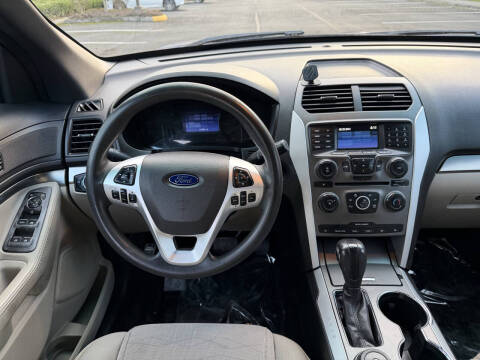 2014 Ford Explorer