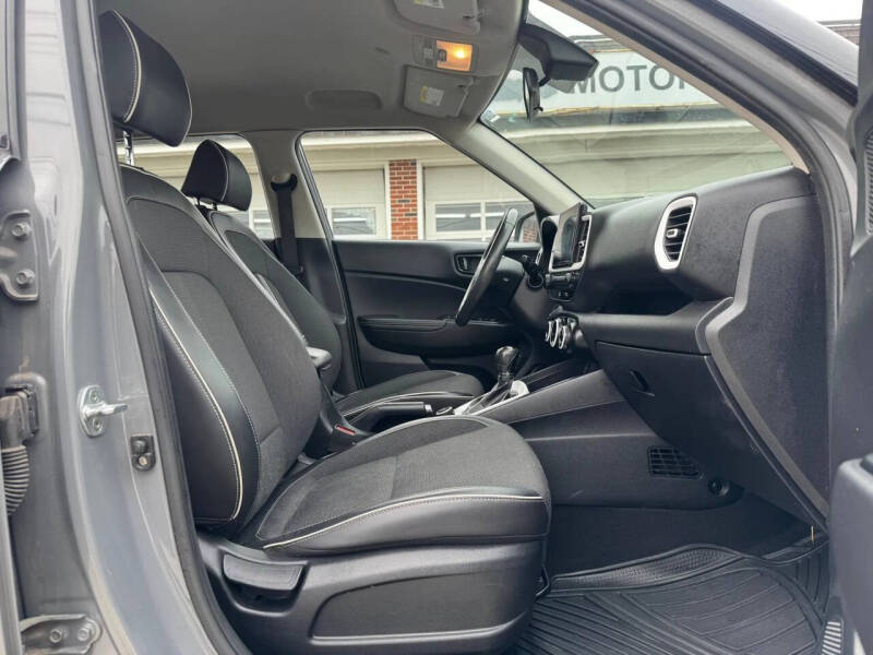 2022 Hyundai Venue Limited