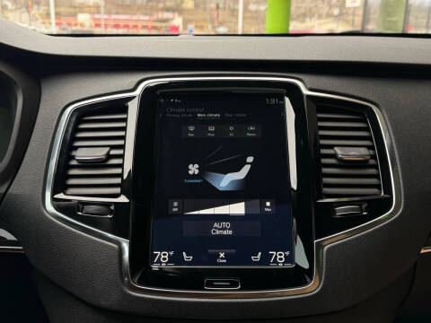 2018 Volvo XC90 T6 Momentum