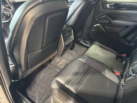 2022 Porsche Cayenne