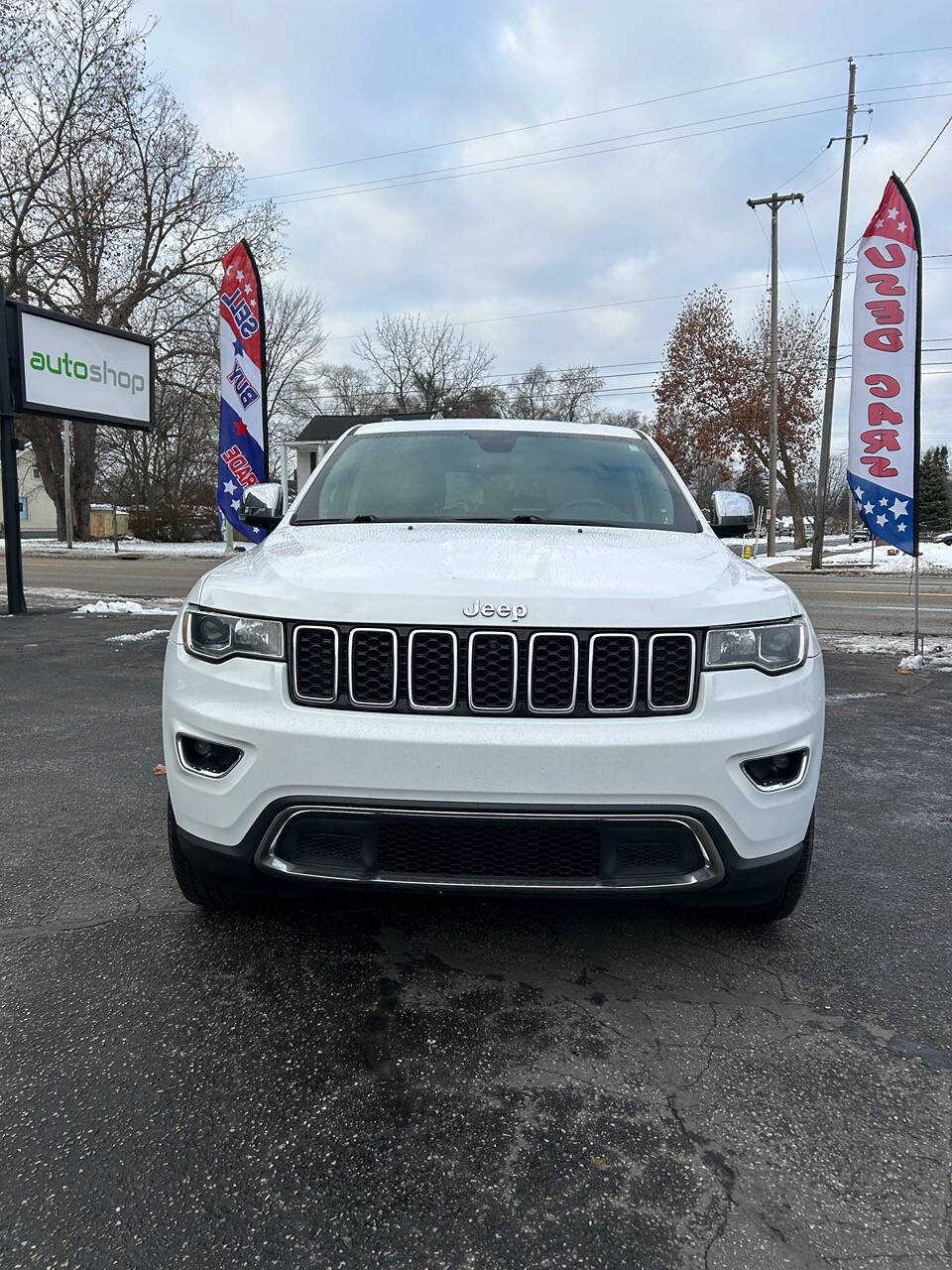 2018 Jeep Grand Cherokee for sale at Auto Shop in Wyoming, MI