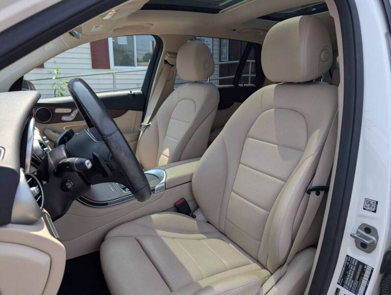 2021 Mercedes-Benz GLC GLC 300 4MATIC