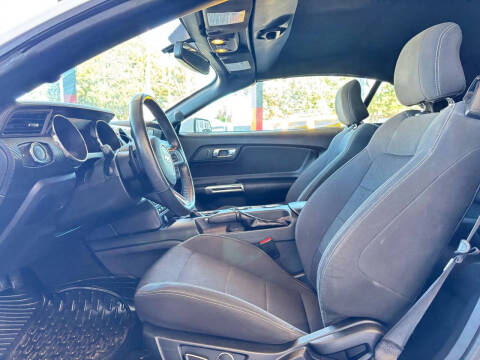 2015 Ford Mustang V6