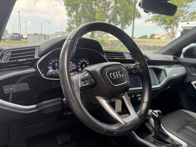 2021 Audi Q3 quattro S line Premium 45 TFSI