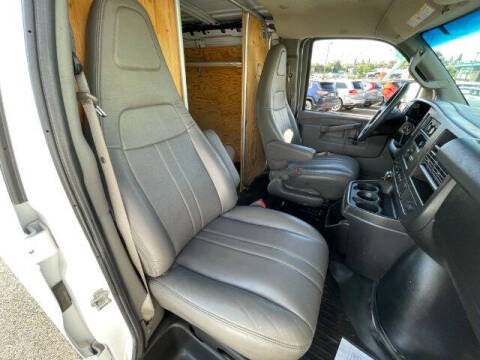 2017 Chevrolet Express 2500