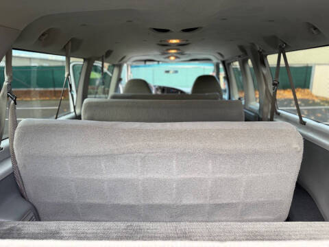 2007 Ford E-Series E-350 SD XLT