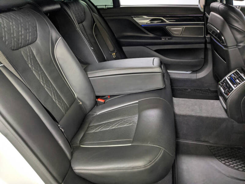 2022 BMW 7 Series 750i xDrive