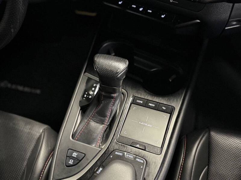 2019 Lexus UX 250h F SPORT